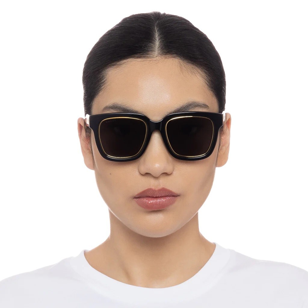 Gucci Women AUTHENTIC Sunglasses Black Gold Grey Square  display picture 3