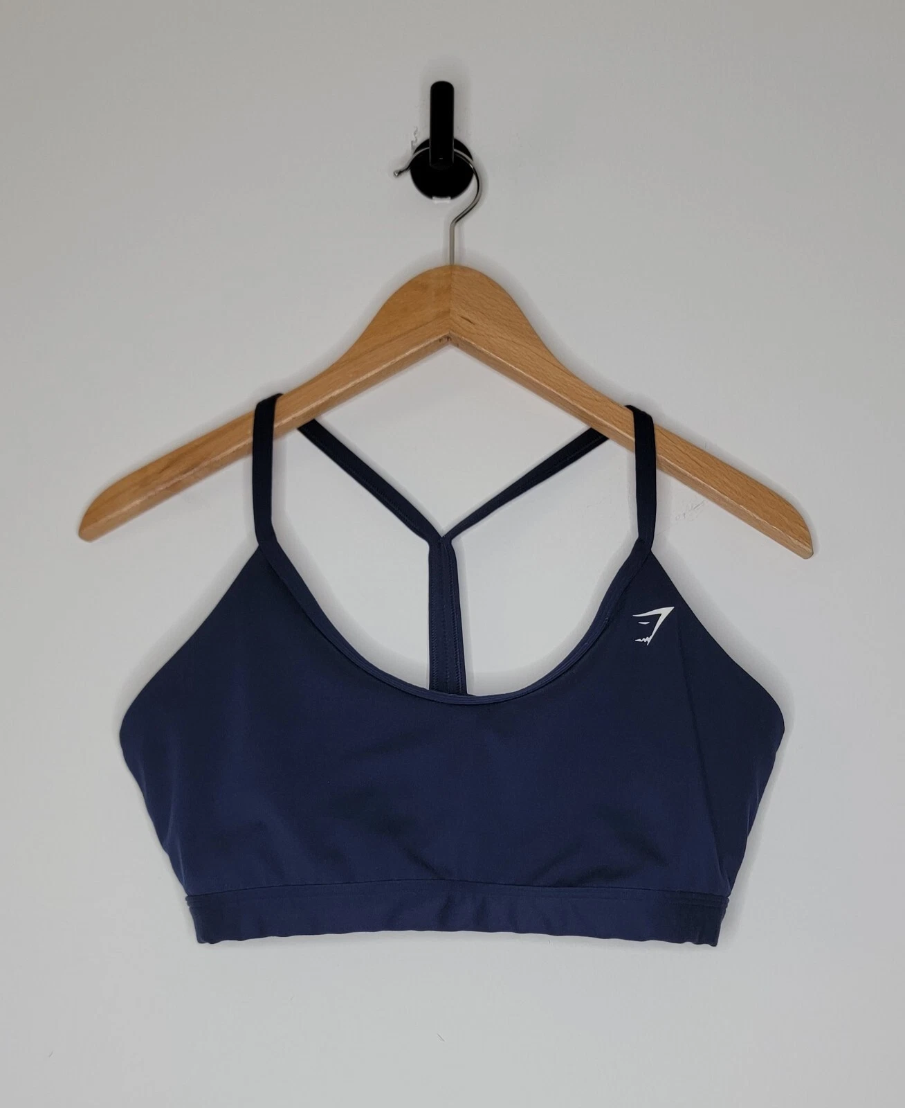 gymshark v neck light support tank-bra