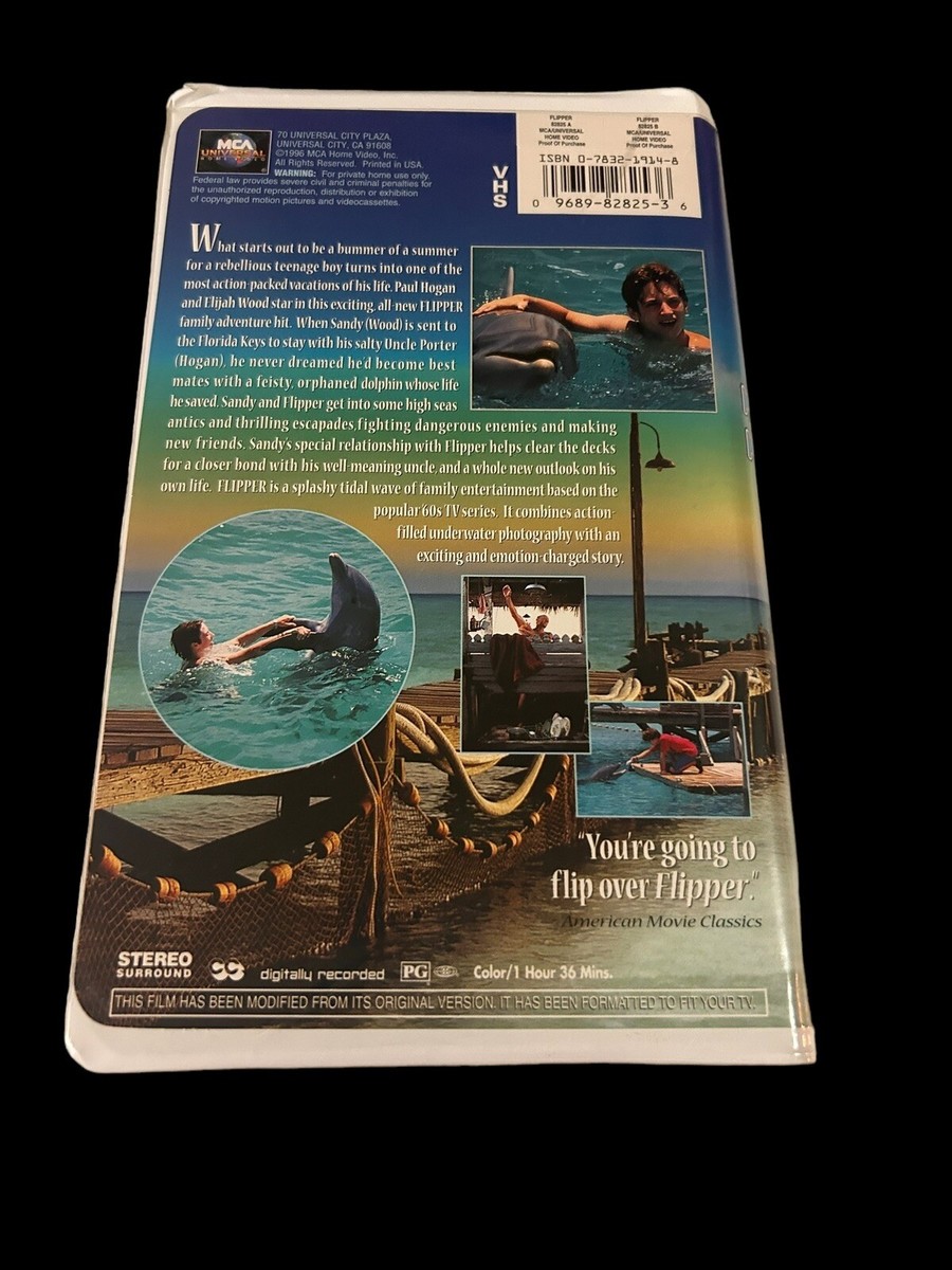 Flipper (VHS, 1996) Clamshell Paul Hogan Elijah Wood Flipper the