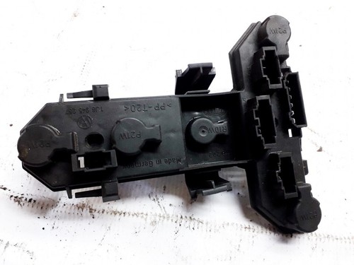 Volkswagen Golf 2003 Tailight Bulb Holder (Lamp Carrier) 1J6945257 #959011-31