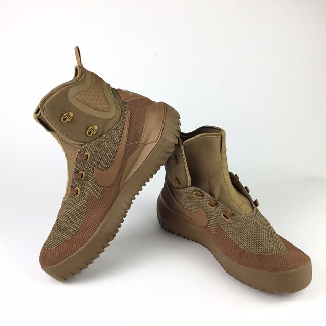 nike air wild boots