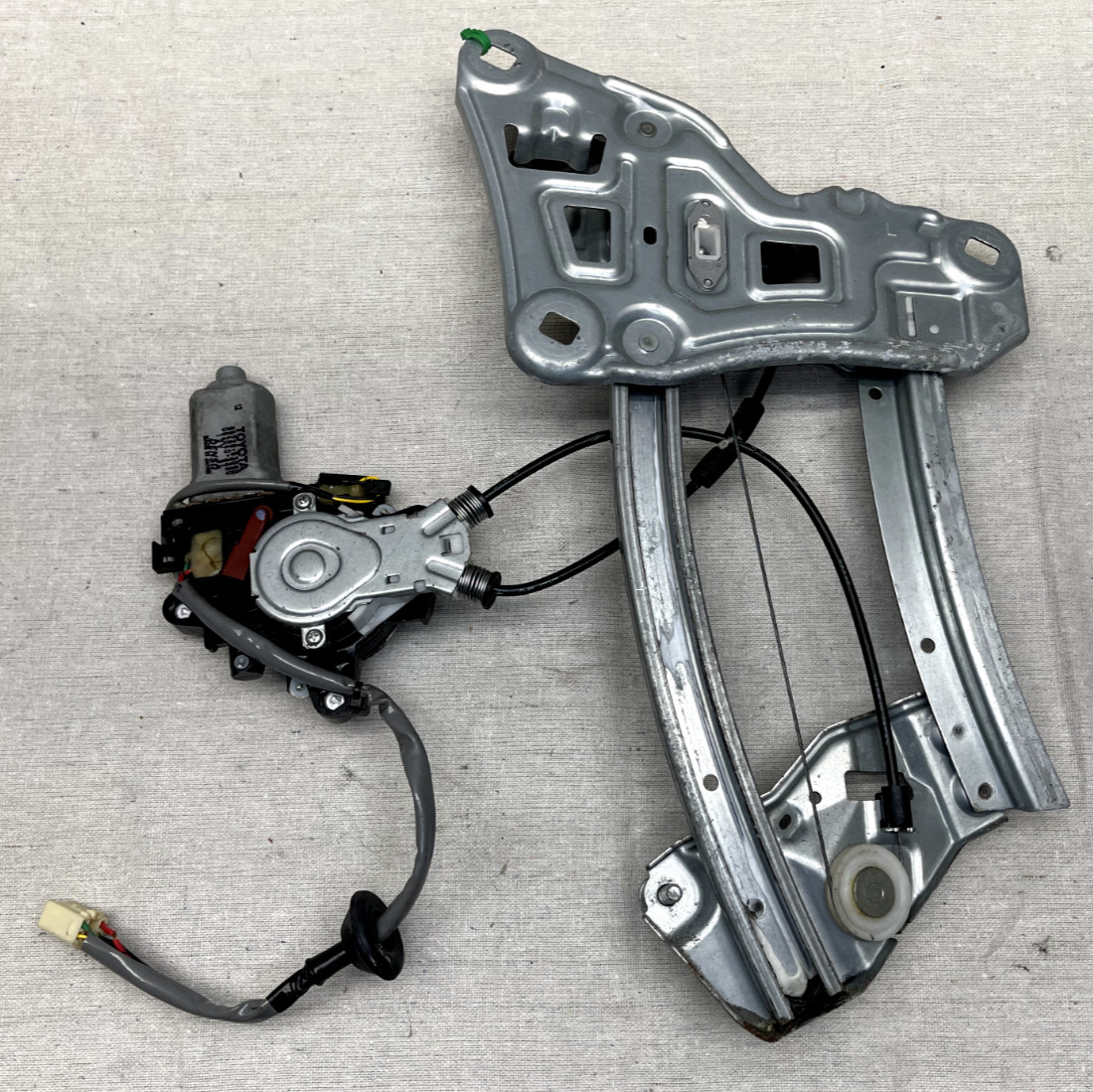 10-15 Lexus IS250C IS350C ISC REAR LEFT WINDOW REGULATOR OEM 69804-53030