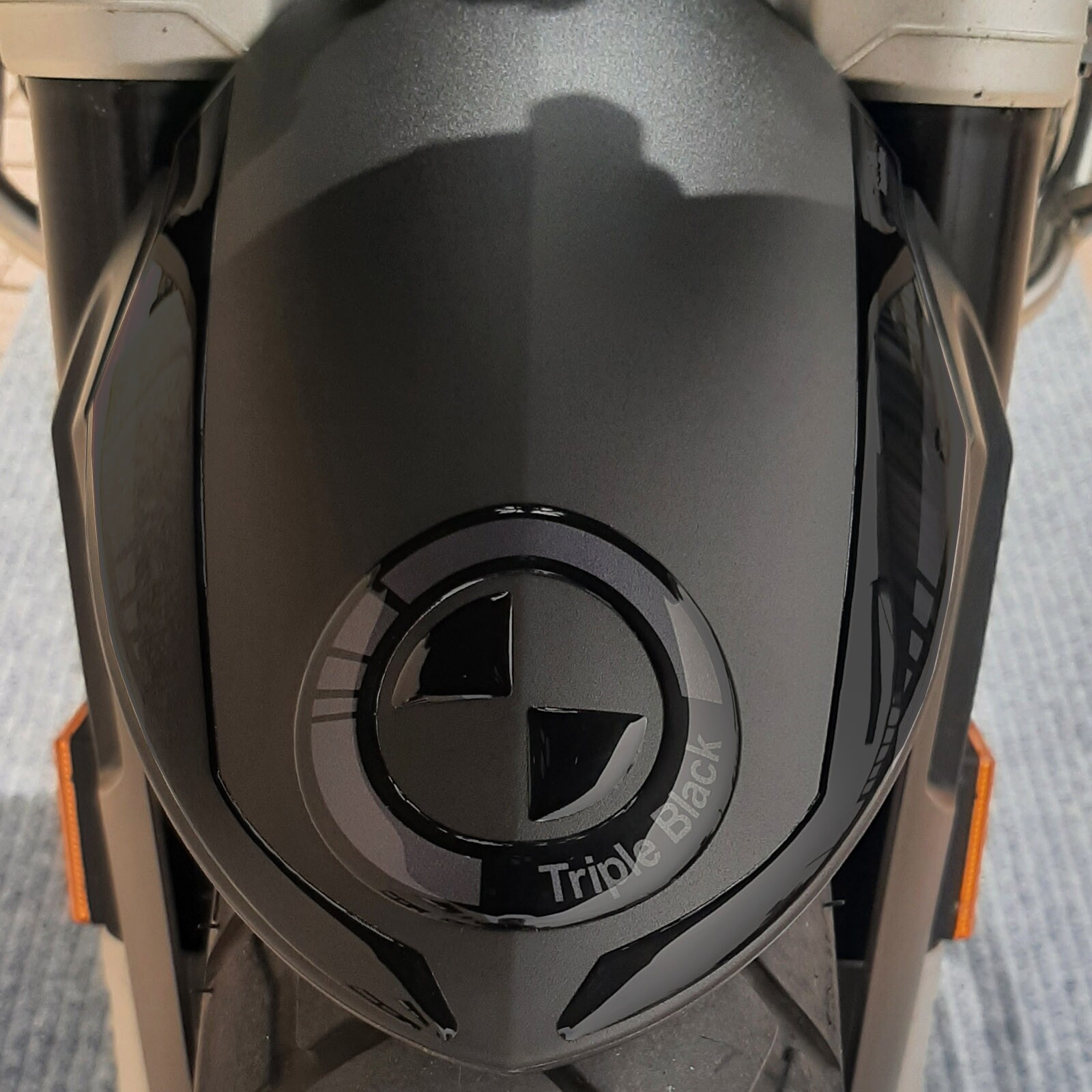 ADESIVI PARAFANGO RESINATO 3D COMPATIBILE CON MOTO BMW R 1250 TRIPLE BLACK 2021