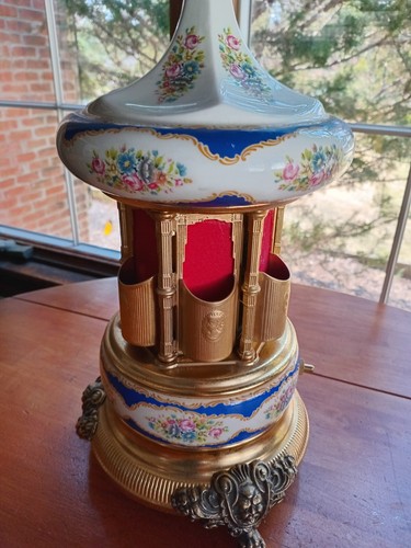 Vintage Brevettato Italian Swan Musical Cigarette Lipstick Carousel Antique - Picture 6 of 9