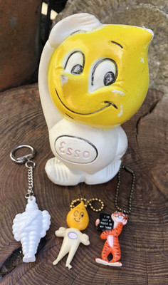 Keyring Vintage 1960/70s Esso tiger & Michelin man oil petrol tyres classic car