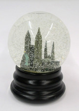 Saks Fifth Avenue NYC Musical Snow Globe   Pl...