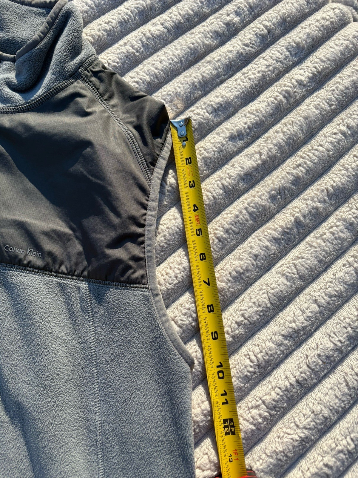 Calvin Klein Men’s Extra Large Zip Up Sweater Vest Gray And Dark Gray Colors thumbnail 4