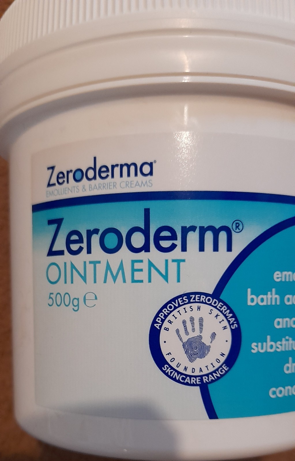 Zeroderm 3in1 Rich Emollient Ointment and Bath Additive Large 500g Tub - Image 3