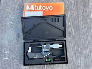 Mitutoyo 1 2"/25 50mm Digital Micrometer (293 345 30) in superb condition
