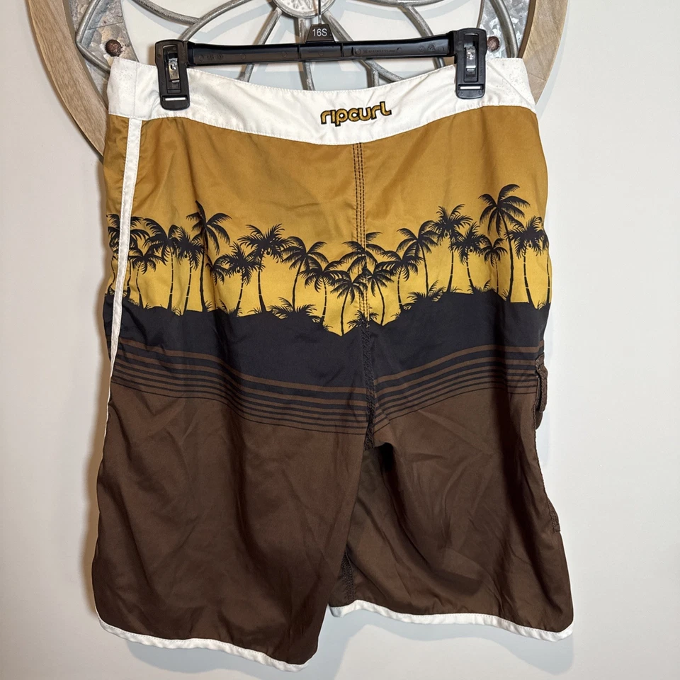 Ripcurl Men's Board Shorts Palm Trees Size 32 Black/Tan Surf Swim Trunks EUC - Image 3 of 4