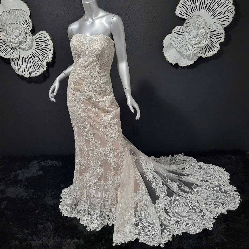 NUEVO CON ETIQUETAS~$1780~ALLURE COUTURE~4/6~VESTIDO DE NOVIA TREN DESMONTABLE DESNUDO MARFIL SIN TIRANTES Foto 3 de 4
