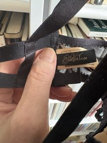 Dita von Teese 36A Black Lined Bra Lace Underwire Velvet Straps