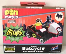 Batman TV Batcycle w/ Batman Robin Pin Mates Set Convention Exclusive 400 Made