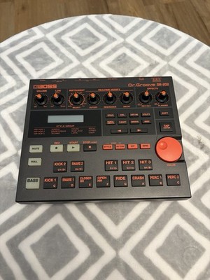 BOSS DR-202 Dr. Groove Vintage Drum Machine Sequencer Lo-Fi Hip Hop Beatmaker
