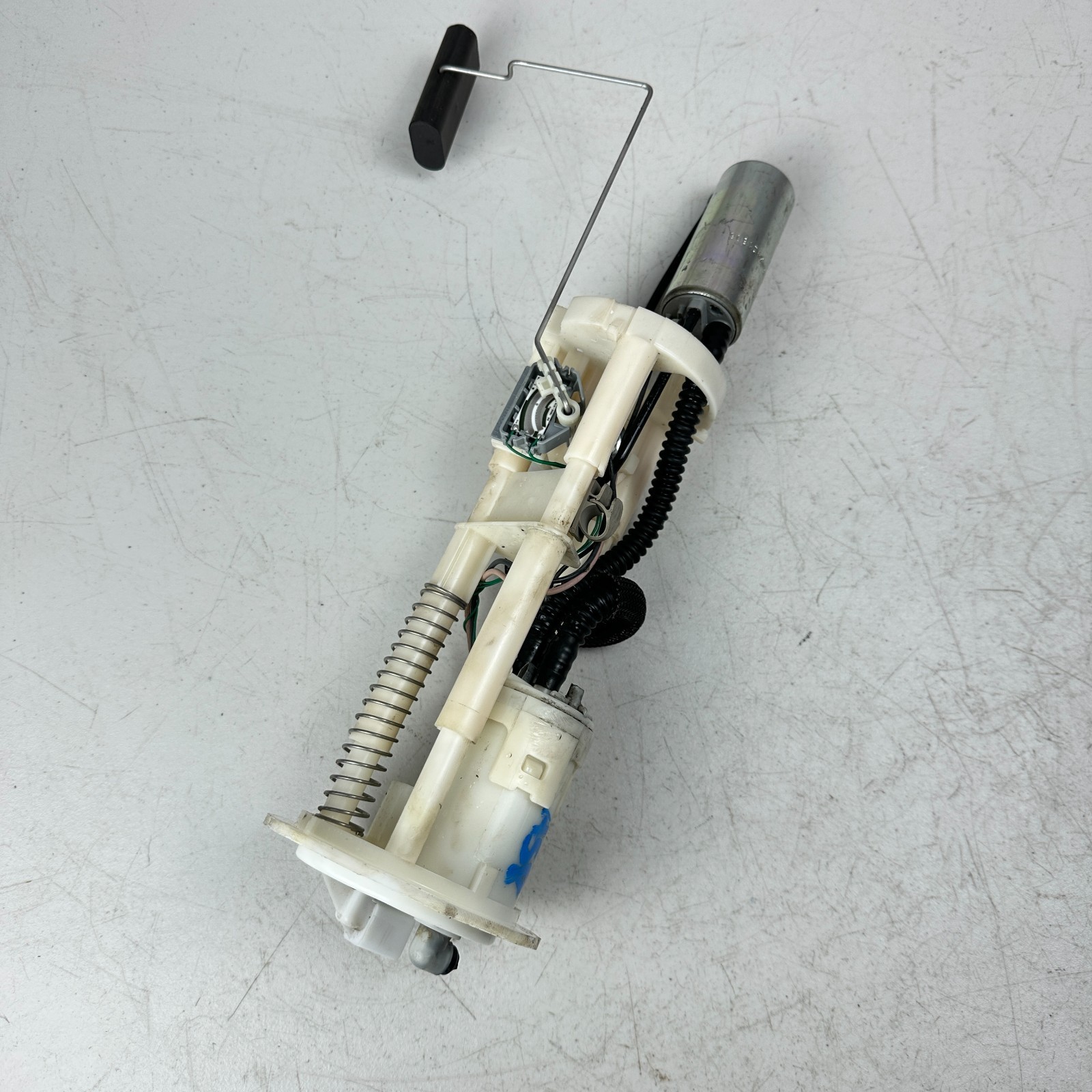 05-13 CHEVROLET CORVETTE CADILLAC XLR LEFT FUEL PUMP MODULE ASSEMBLY TANK OEM