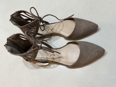 Fergalicious by Fergie Taupe Lace Up Zip Pointed Toe Flat Women's Size 8.5