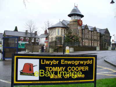 Photo 6x4 Just Like That! Caerphilly/Caerffil Town centre and a dual-lan c2007