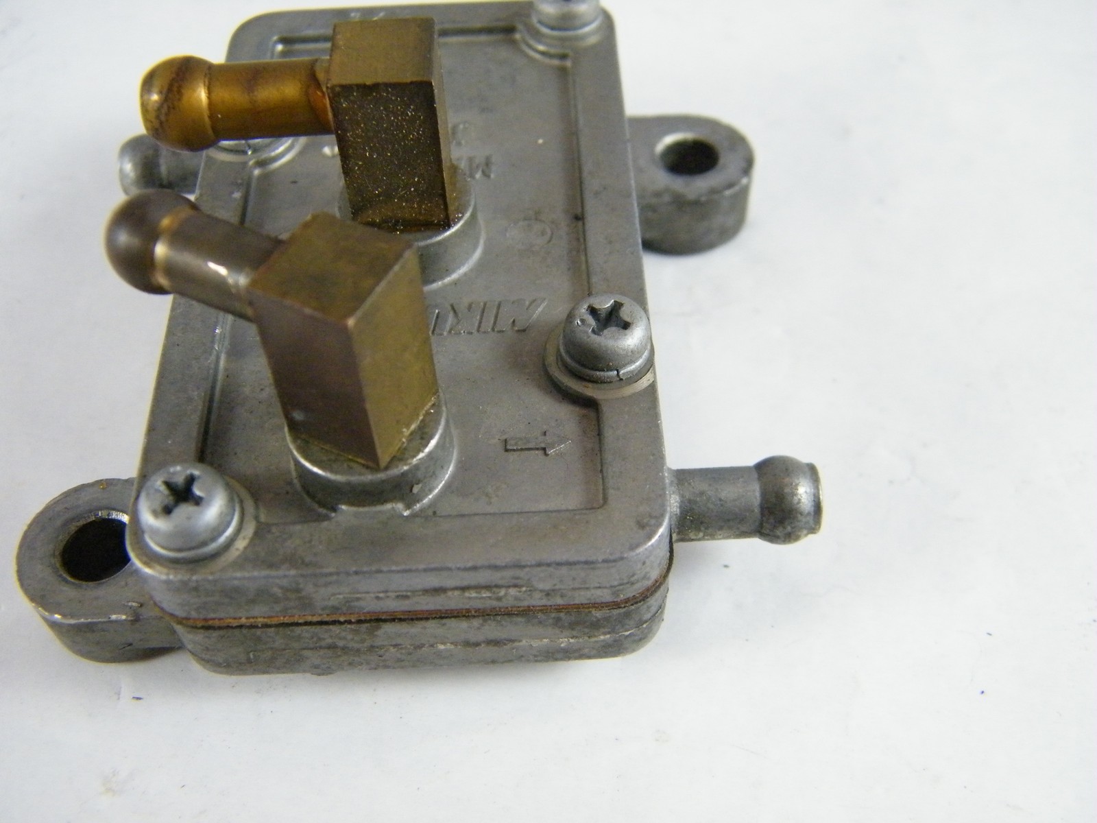 1994 SUZUKI 6 HP OUTBOARD MOTOR FUEL PUMP ASSEMBLY MIKUNI JAPAN eBay