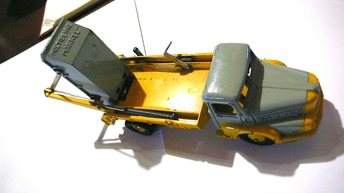 おもちゃ Dinky 895 CAMION UNIC MULTIBENNE MARREL
