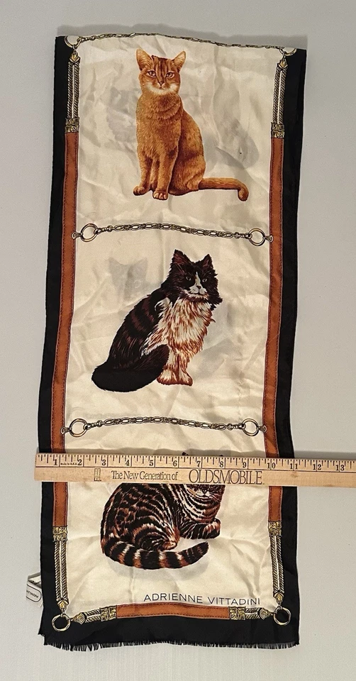 Adrienne Vittadini 围巾女式长丝绸猫印花日本制造罕见复古 — 第 3/4 张图片