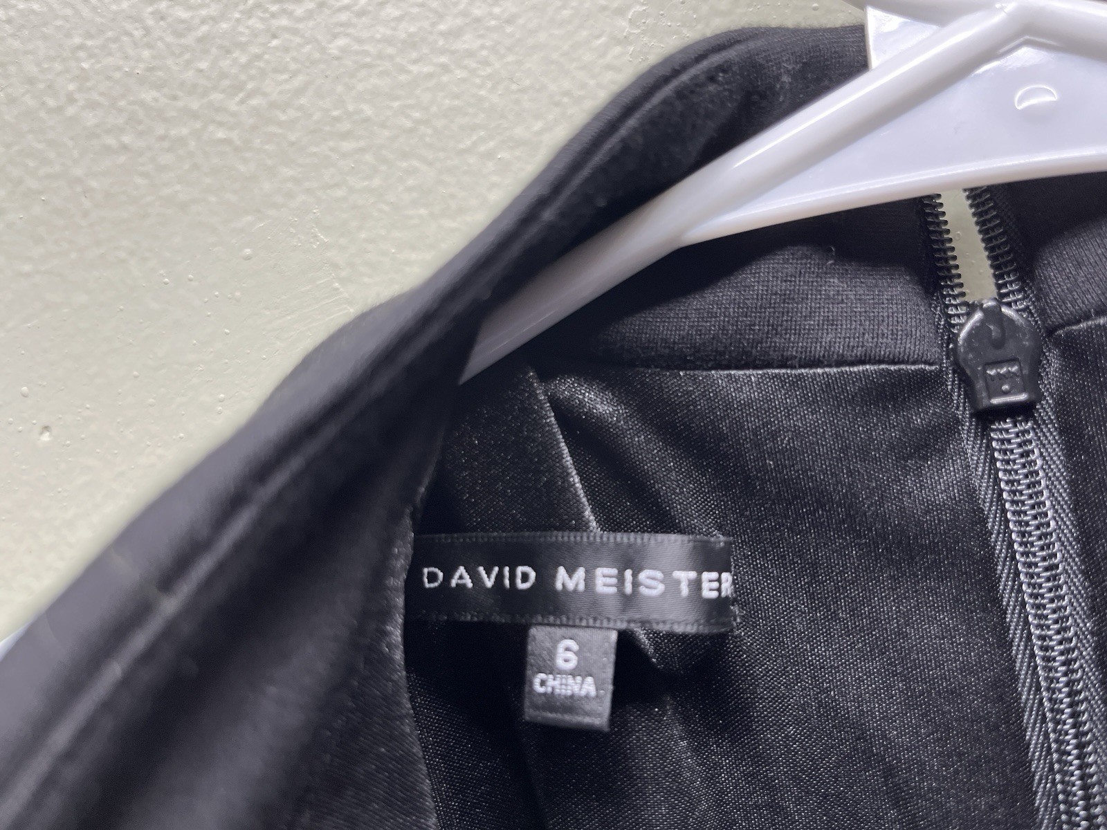 David Meister dress womens size 6 black sheath beaded neck Retails 395. New!