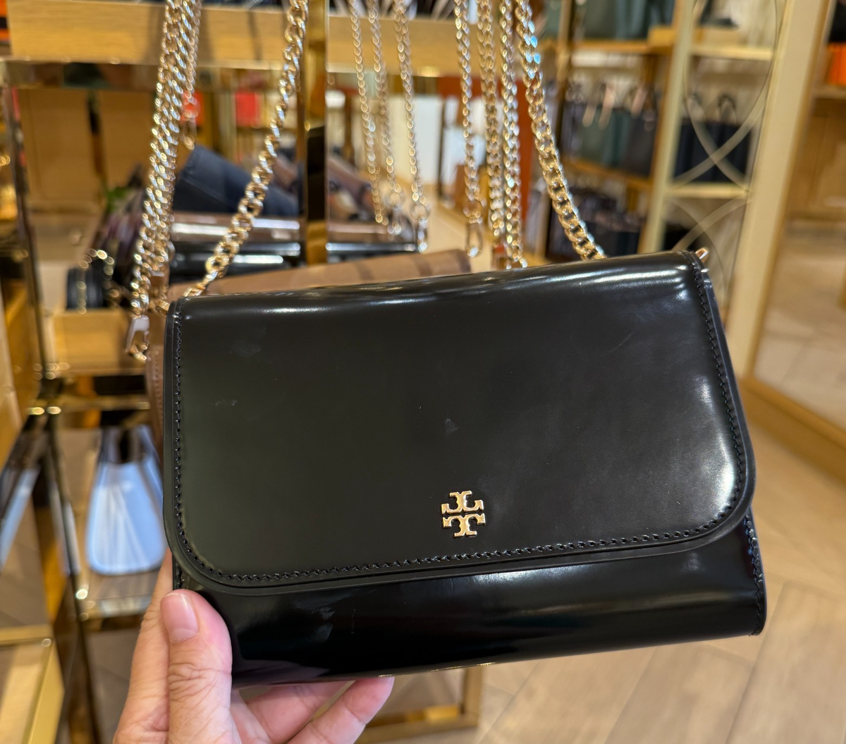 Best Price‼️Tory Burch Emerson Chain Wallet 176976 Black $375 | eBay
