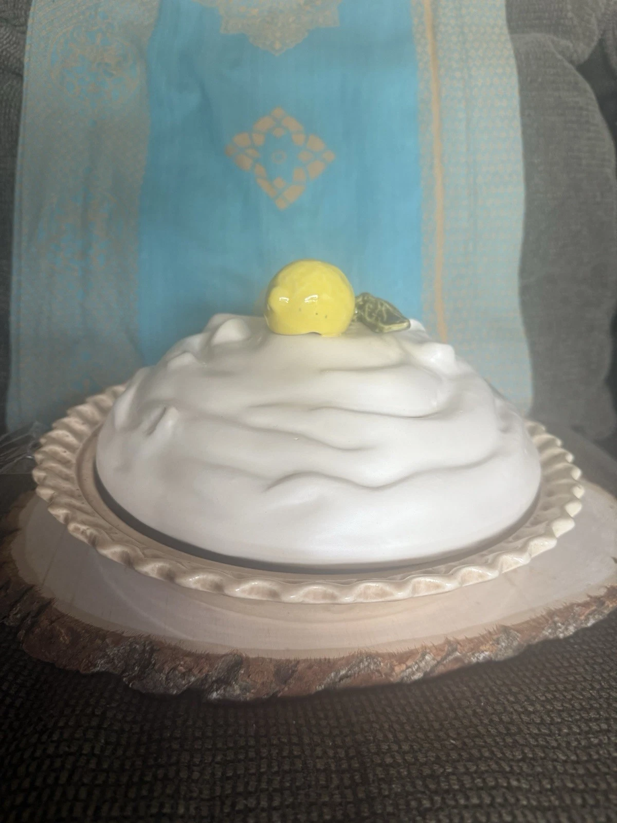VTG LEMON MERINGUE Pie Dish Keeper 11”Ceramic KITCHEN STORAGE MCM HOME