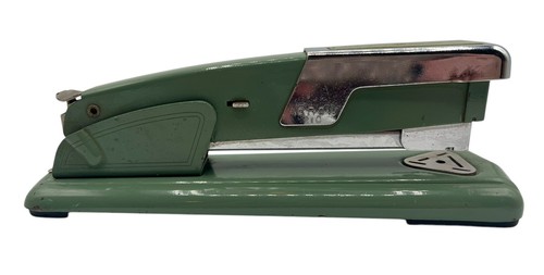 Vintage Arrow Fastener Co Model 210 Avocado Green Stapler Made in USA Works!