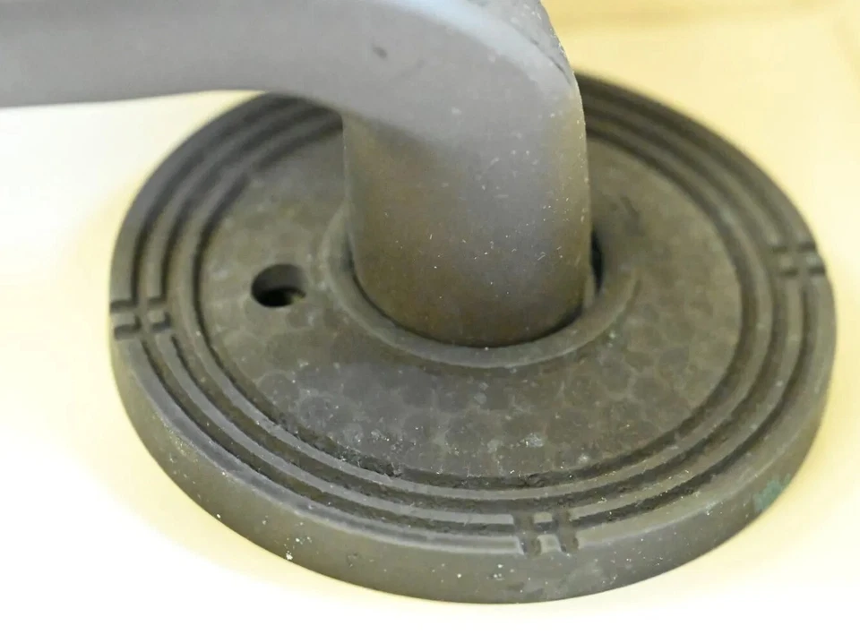 Juego de manijas de puerta de palanca de cama y baño Hickory Hardware Kingston Oil Rub Bronze Foto 4 de 4