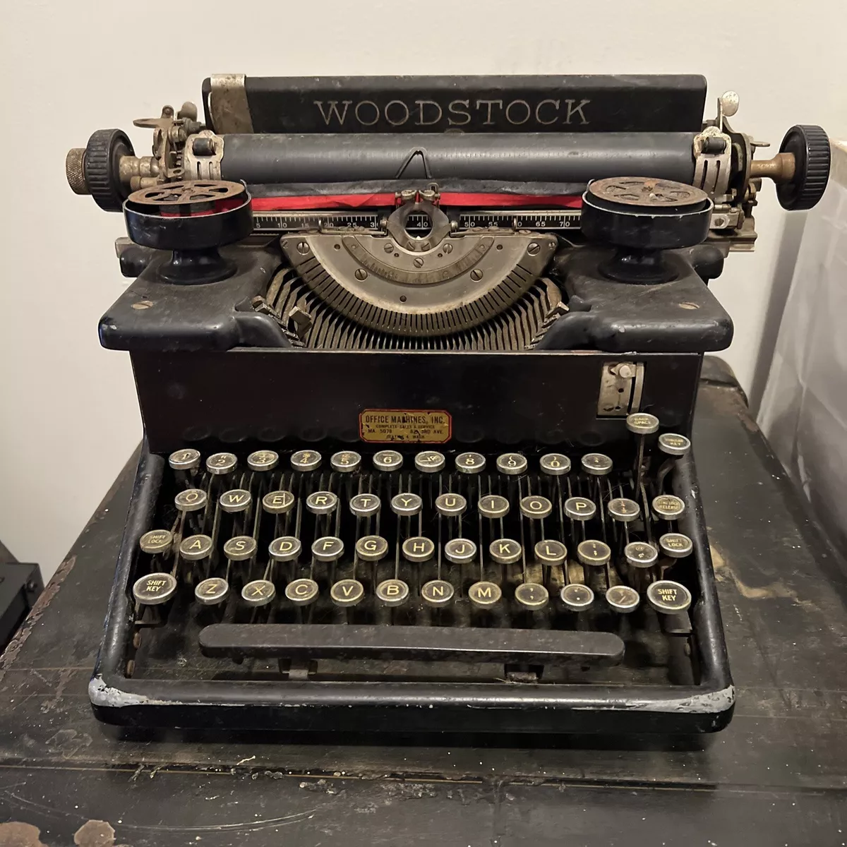 Vintage Woodstock Typewriter