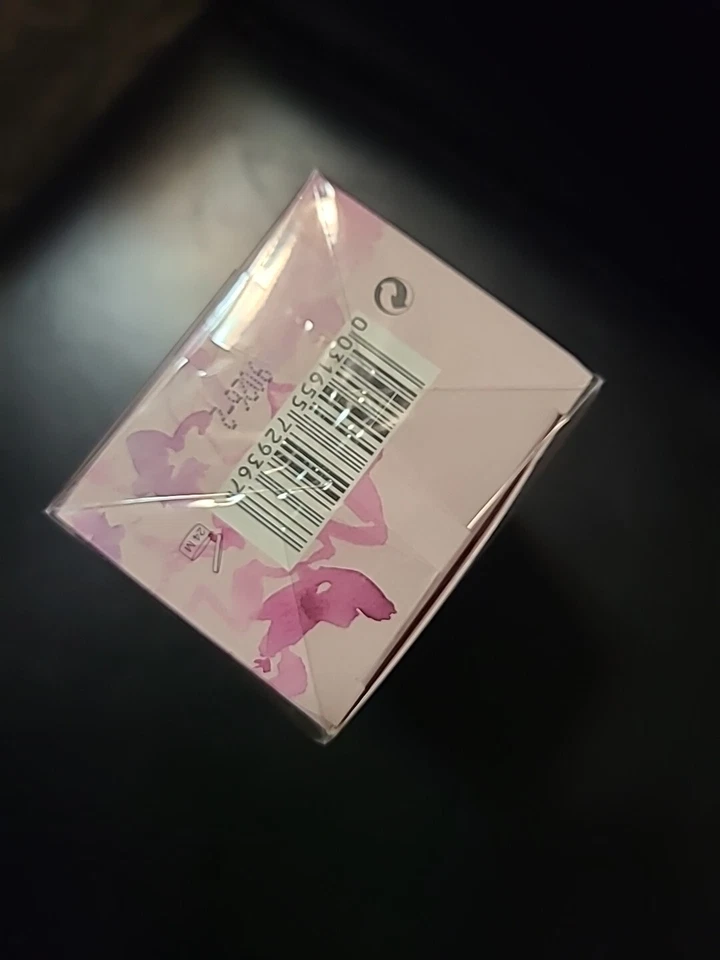 Sarah Jessica Parker Loção Corporal Macia Perfumada Infinita 6,7 oz RARA 200 ml NOVA Caixa - Imagem 3 de 4