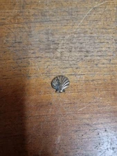 Vintage Shell Petrol Oil Pin Lapel Badge Garage Forecourt Attendant 