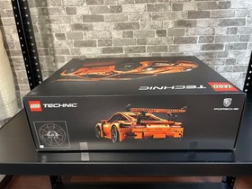 LEGO Technic Porsche 911 GT3 RS Model 42056 Set Unused