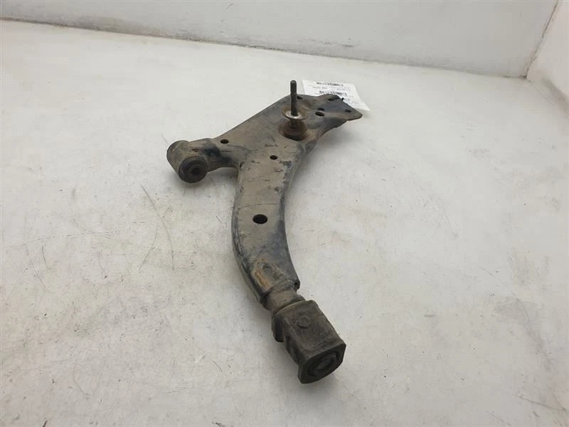 Brazo de control inferior lado pasajero delantero derecho toyota paseo 92-99  Foto 3 de 4