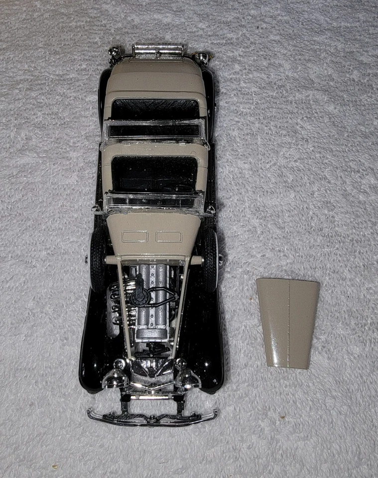 TORPEDO RÍO #46 1:43 DUESENBERG "SJ" PHAETON 1934 (SCOPERTA) Foto 2 de 4