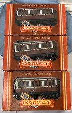 3x Hornby R219 4-Wheel Coaches Caledonian Railway Maroon & White - OO Gauge