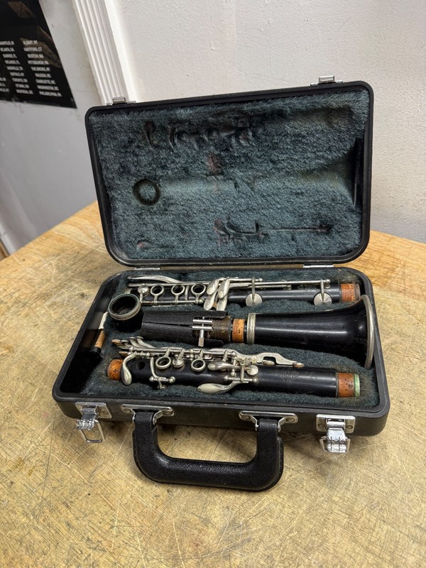 Leblanc Paris L200 Professional Model Clarinet