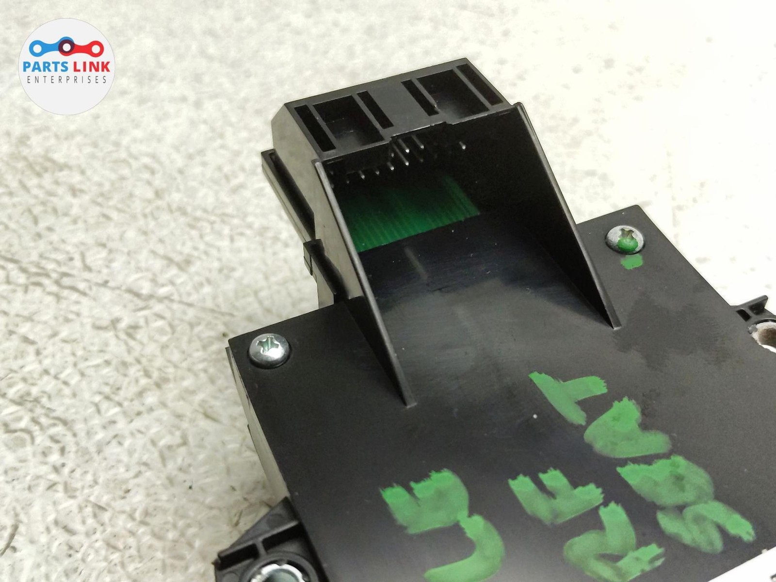 16-20 BENTLEY BENTAYGA FRONT RIGHT SEAT SWITCH ADJUST CONTROL BUTTONS PASSENGER