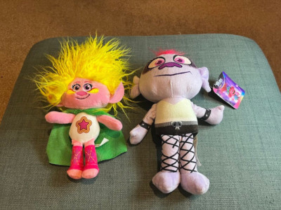 Dreamworks Trolle Konvolut World Tour Queen Barb / Viva Band Together Plüschtiere