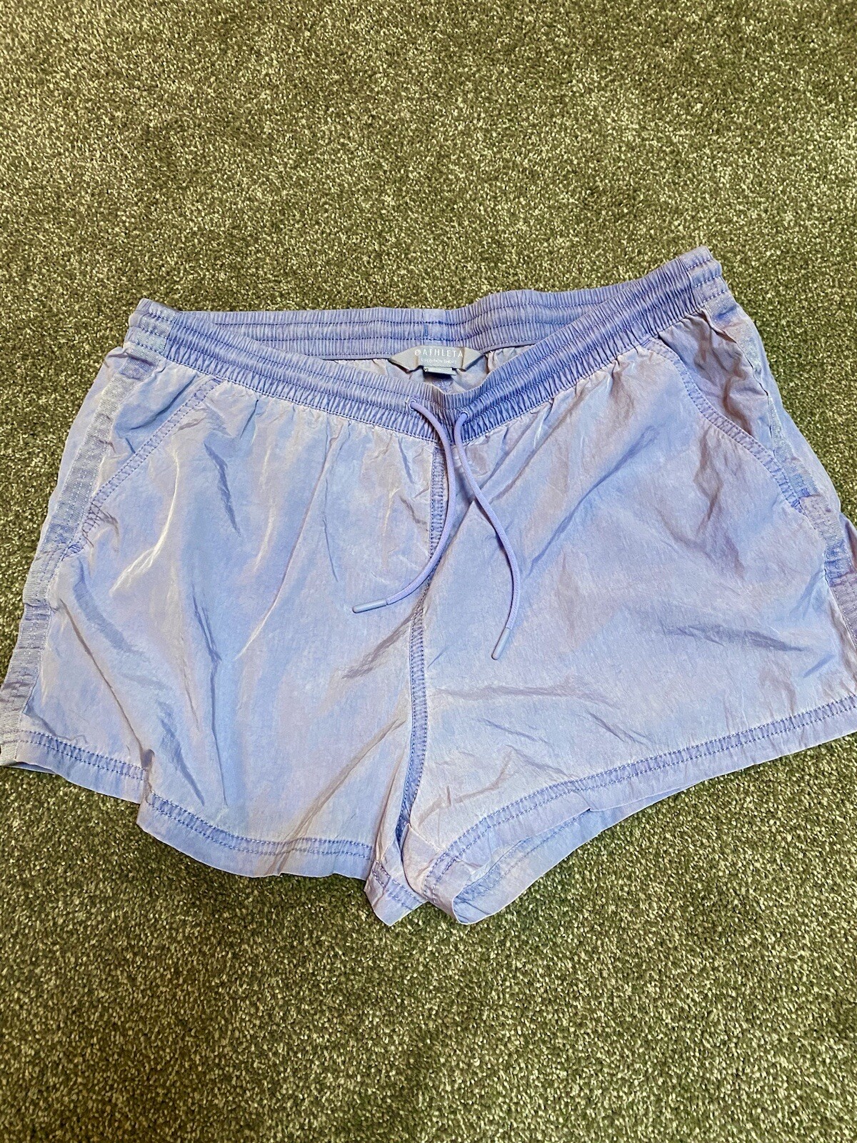 Athleta Size 12 Large Women’s Nylon Expedition Shorts Purple Gym Running