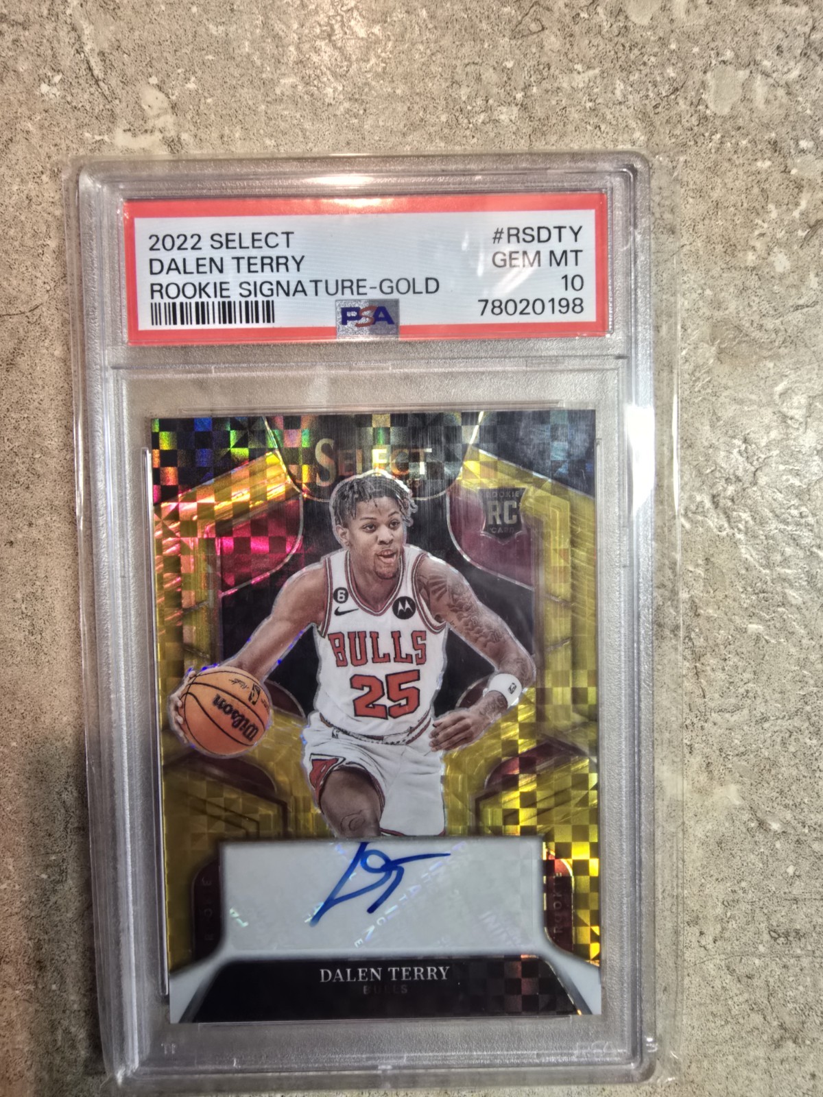 2022 Panini Select Rookie Signatures Dalen Terry #RS-DTY Gold /10 PSA 10 Pop 1