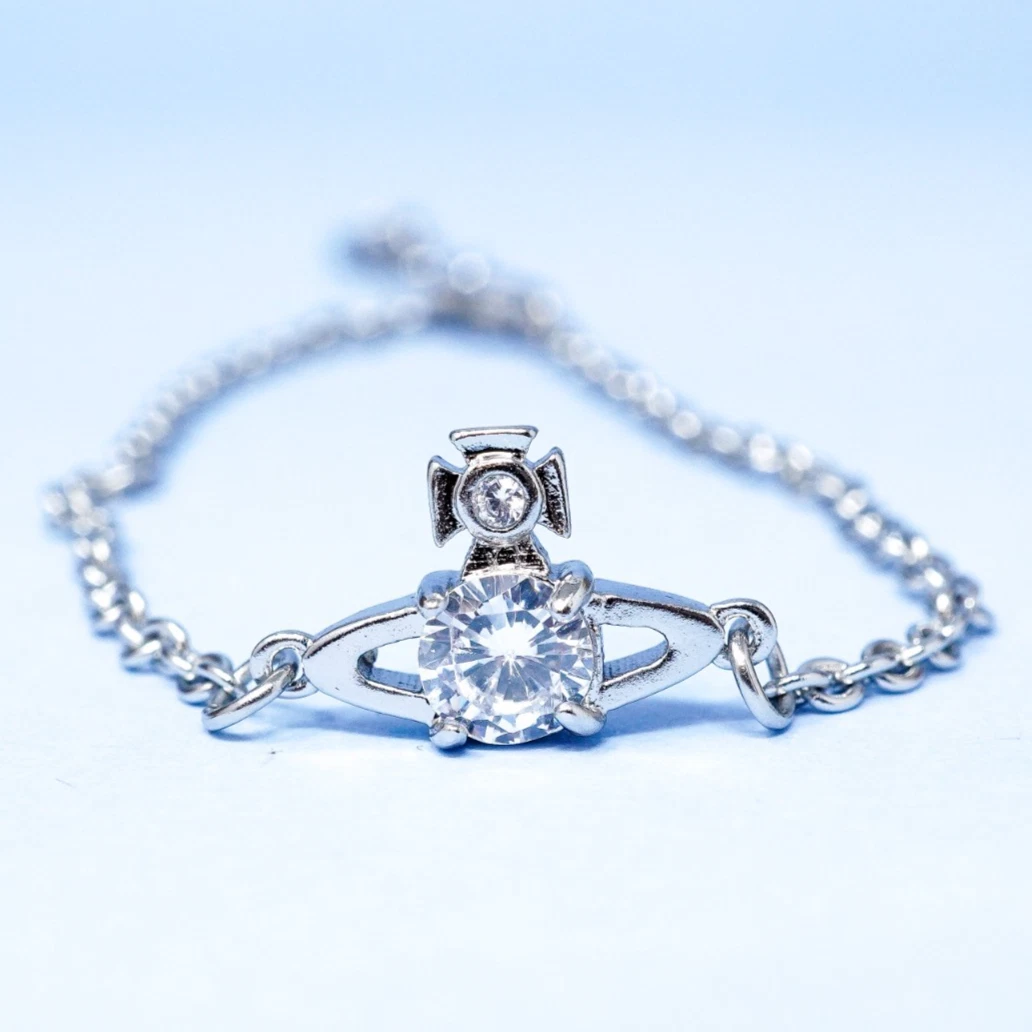 Preços baixos em Pulseiras da Moda Vivienne Westwood | eBay
