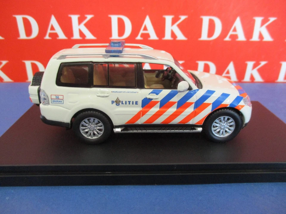 Die cast 1/43 Modellino Auto Polizia Mitsubishi Pajero Dutch Police 2010 Triple9 - Immagine 4 di 4