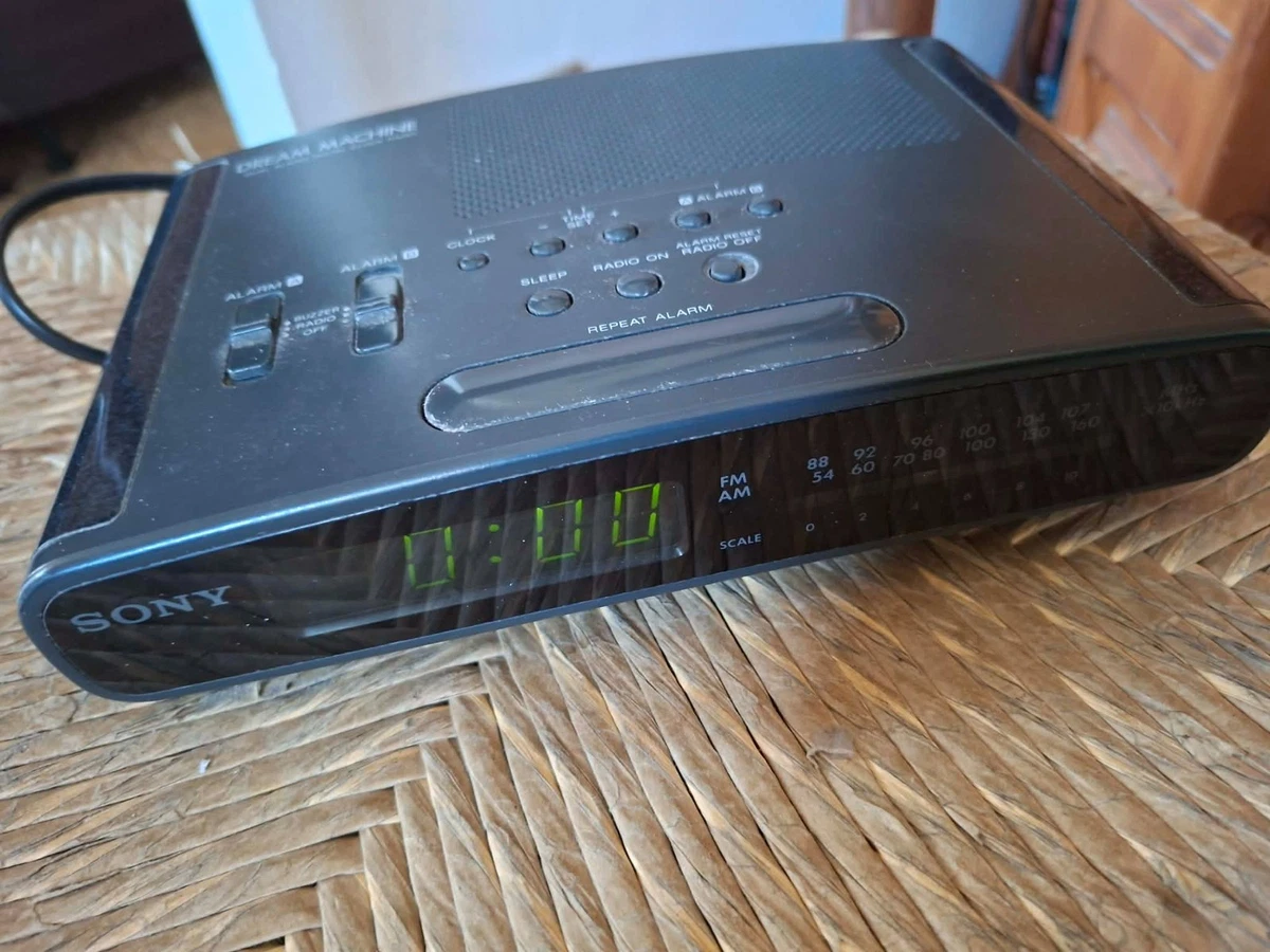 Radio despertador vintage sony icf-c425 dream machine