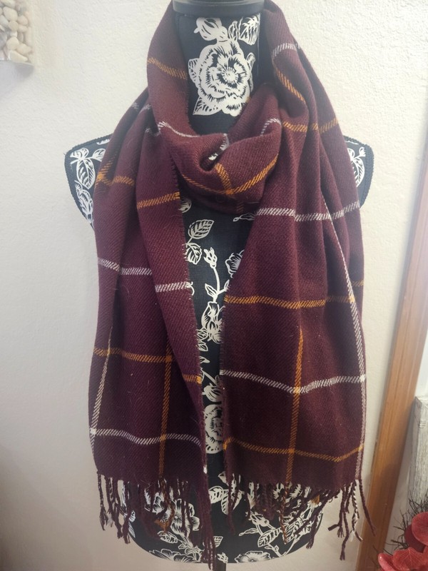 ONE SIZE OLD NAVY Multi-Colored Wrap Around Scarf