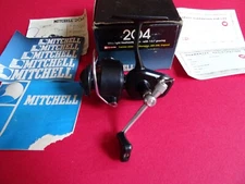 A SUPER LITTLE USED BOXED VINTAGE MITCHELL 204S ULTRA-LITE FISHING REEL