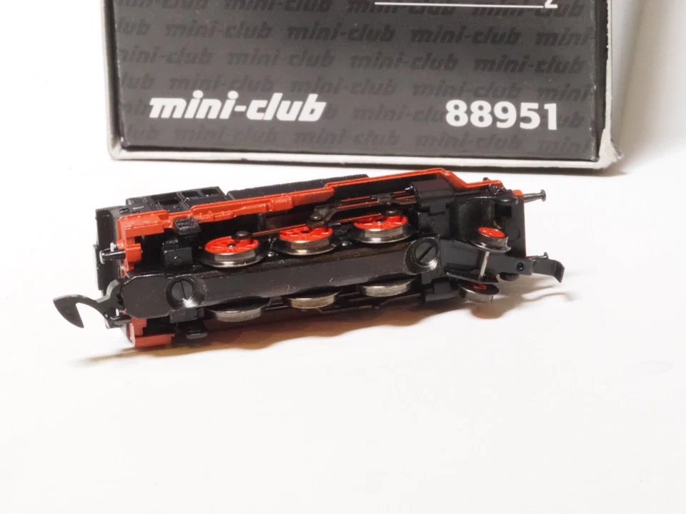 88951 Marklin Z-scale DRG Class BR 74 Tank Steam Locomotive, New in box, 5 pole - Image 3 of 3