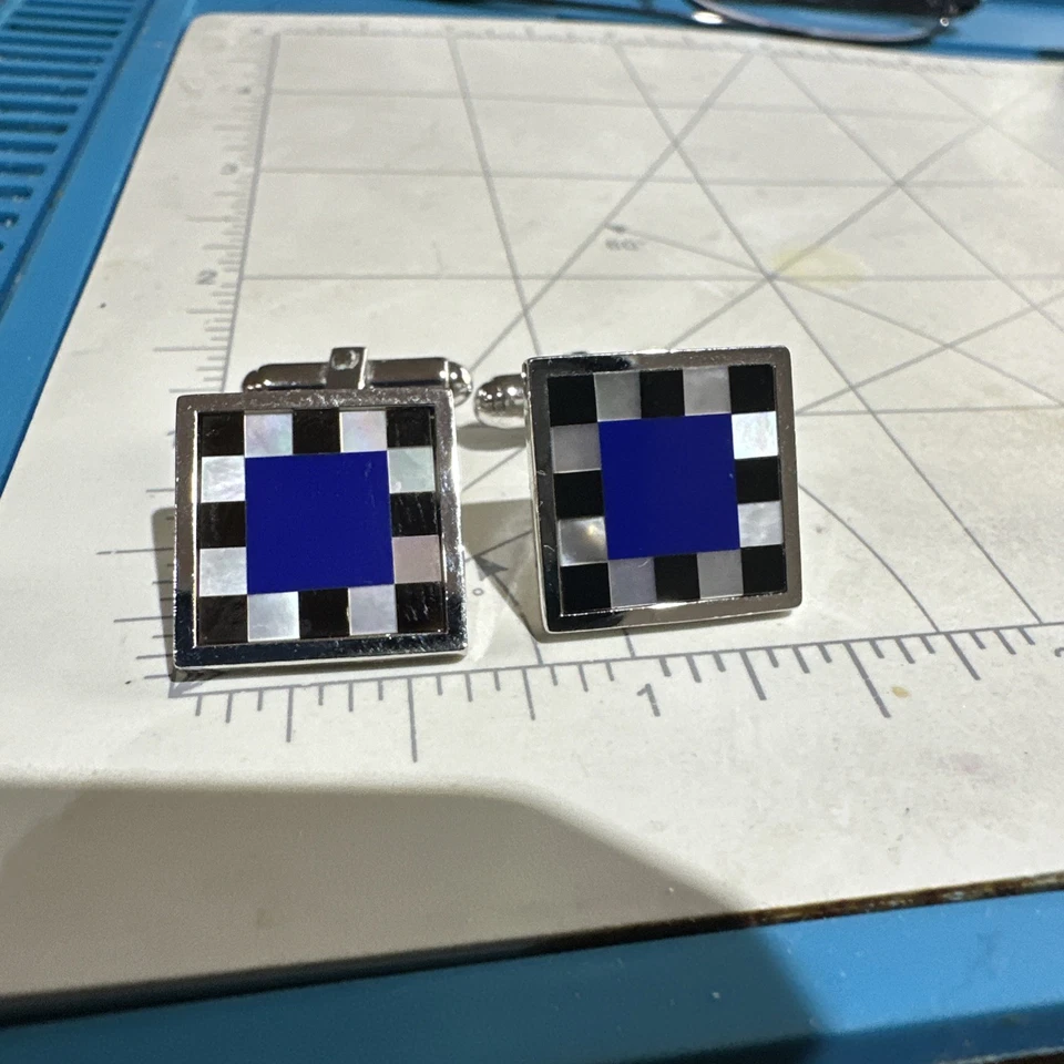 Juego de 2 gemelos WEH de plata de ley de ónix negro madreperla y lapislázuli índigo Foto 4 de 4