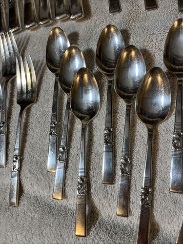 Oneida Community Silverplate Morning Star 45 Pc Flatware Set VTG 1948 Extra Nice - Picture 5 of 14