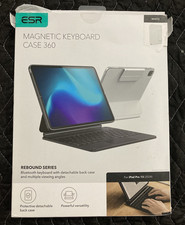 ESR Magnetic Keyboard Case 360 Rebound Series iPad Pro 13 2024